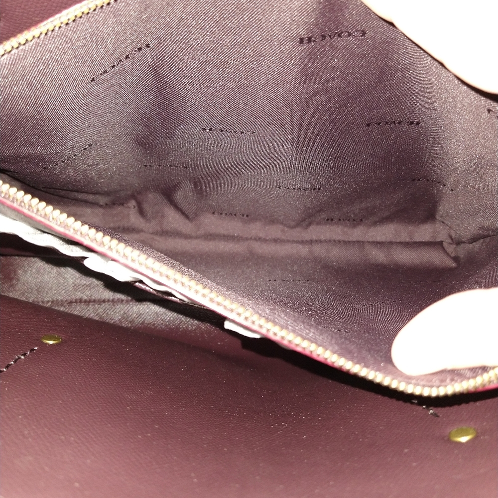 Sold**Charlie Carry All Signature "C" Tote Bag - Picture 9 of 16